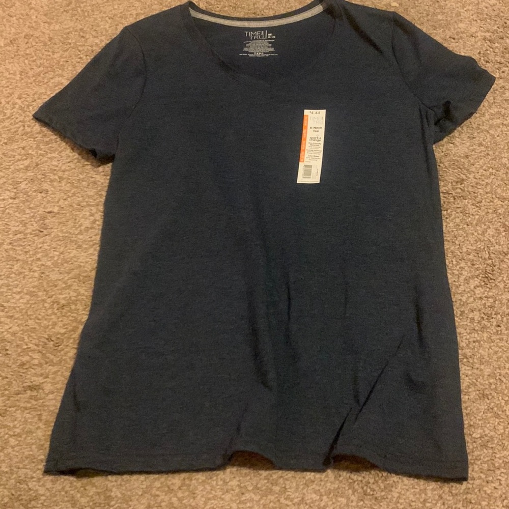 Gray tee